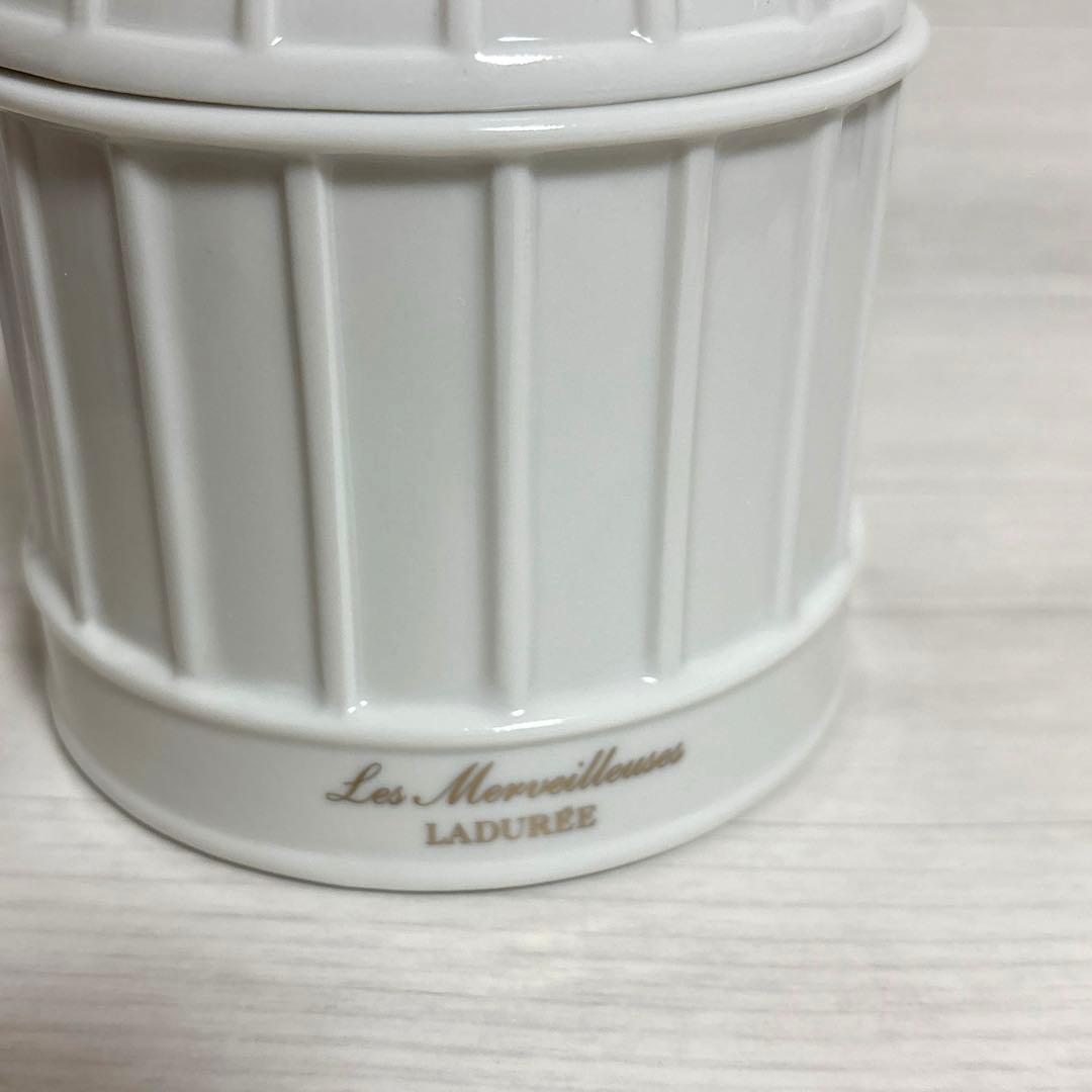 レ　メルヴェイユーズ　ラデュレ　6th アニバーサリー　チークケース