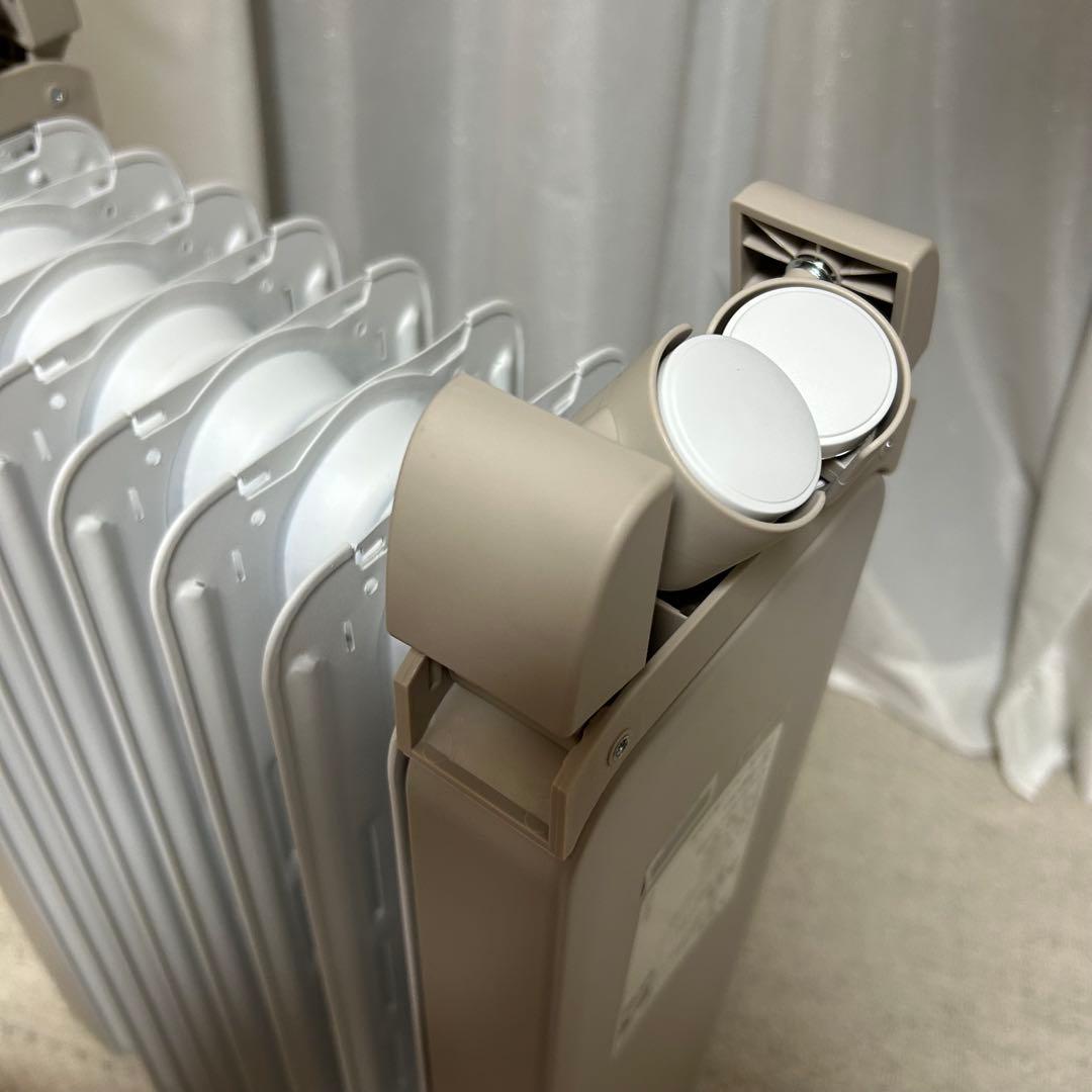 【デロンギ】 RHJ21F0812-WH オイルヒーター / カモミールホワイト