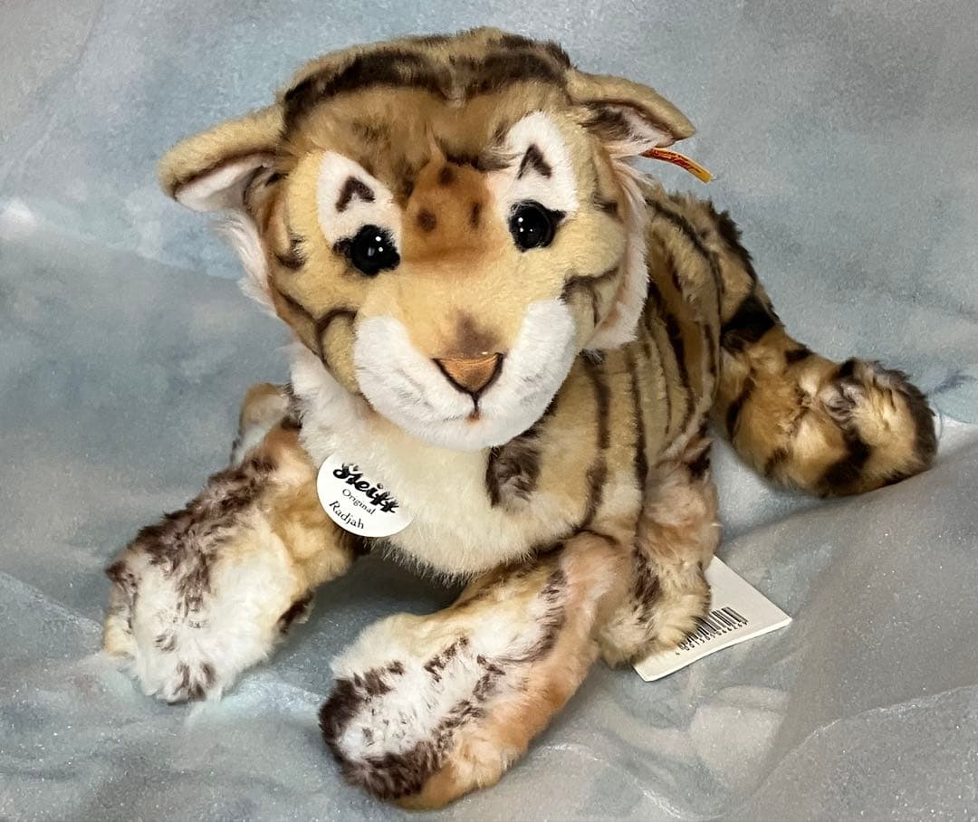 steiff シュタイフ トラ　赤ちゃん　ぬいぐるみ