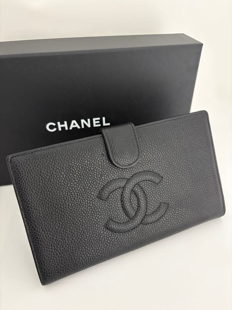 美品　シャネル　キャビアスキン　デカココ　がま口　二つ折り　長財布