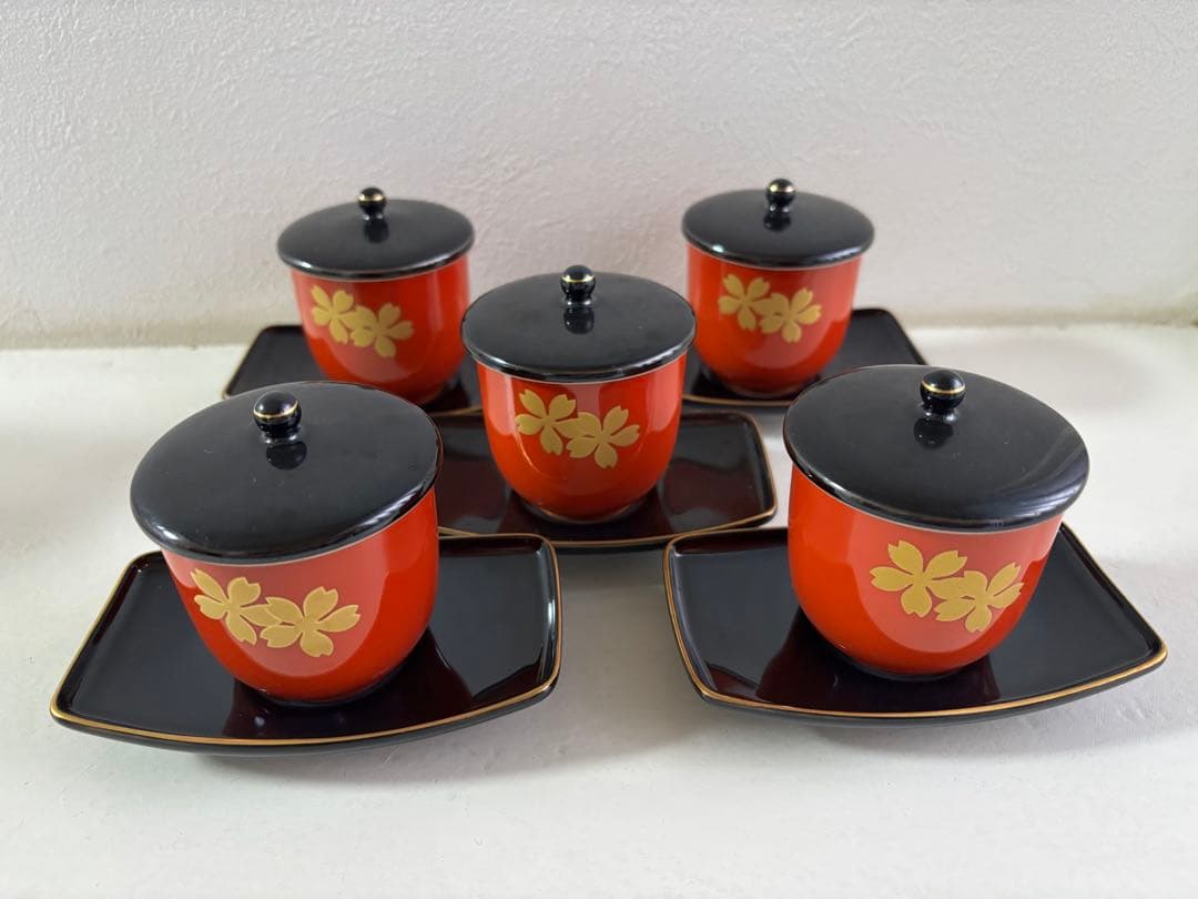 最終値下げ　深川製磁 金彩桜 黒舟型茶托付蓋付き煎茶碗5客揃