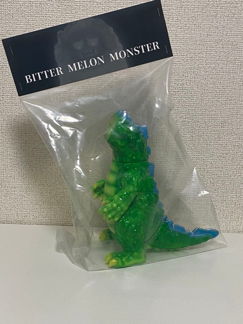 双頭ゴーヤ怪獣 Two Face-Bitter Melon Monster-