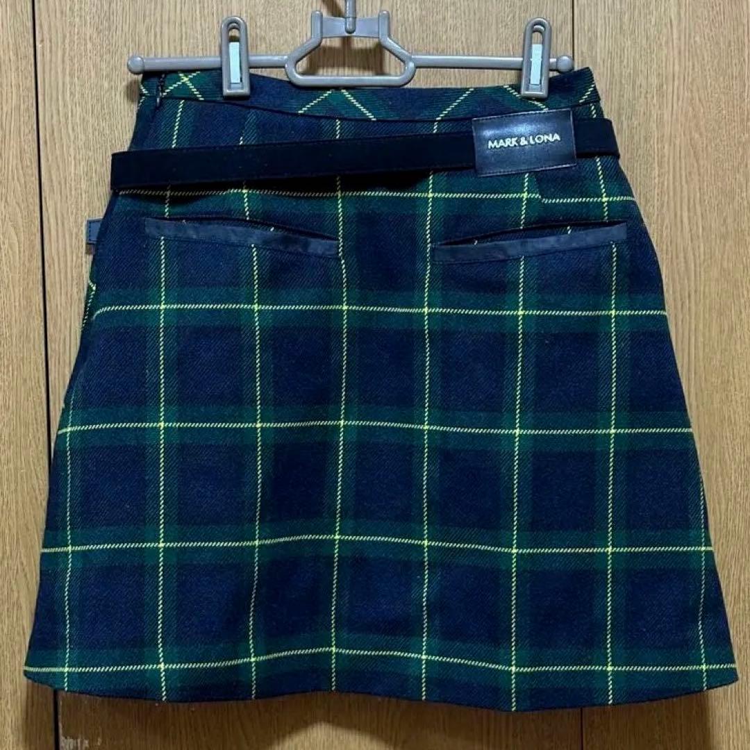 マークアンドロナ　ビッグスカルロゴ　スカート