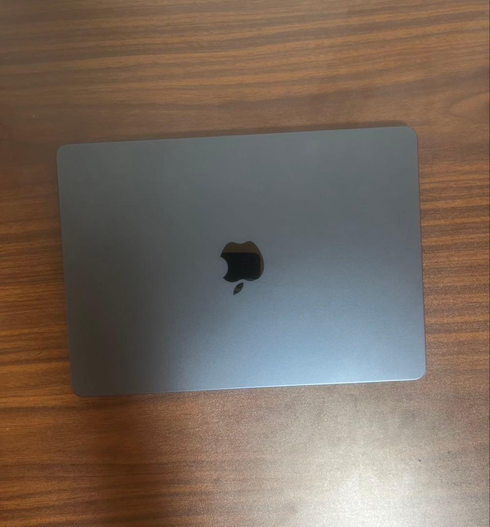 MacBook Air 13.6インチ　メモリ8GB 512GB Apple