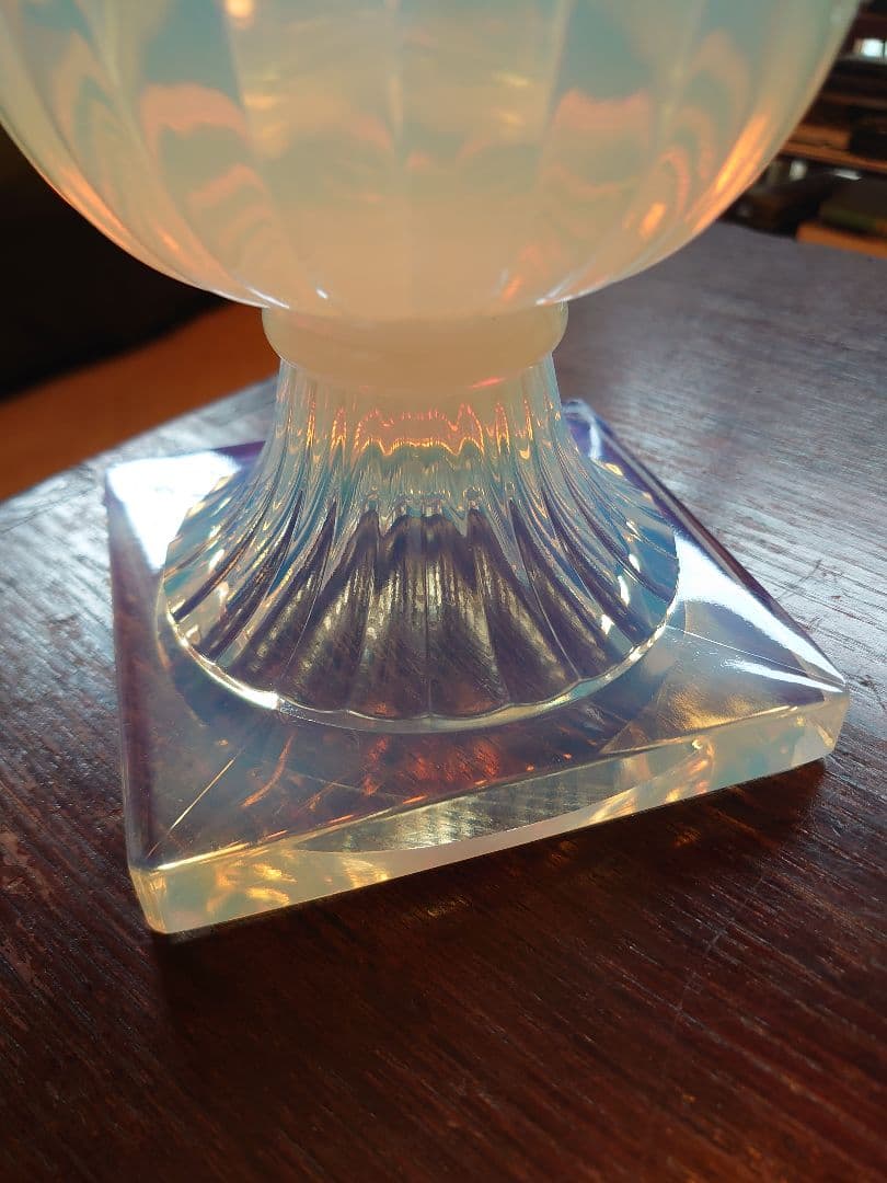 オパールセント クリスタルフラワーベース(共箱付き)