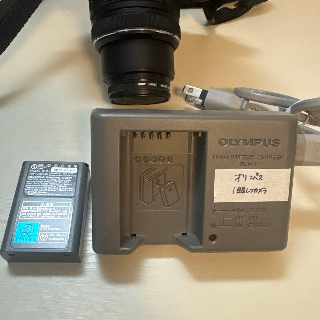 OLYMPUS OM-D EM5 ミラーレス一眼カメラ