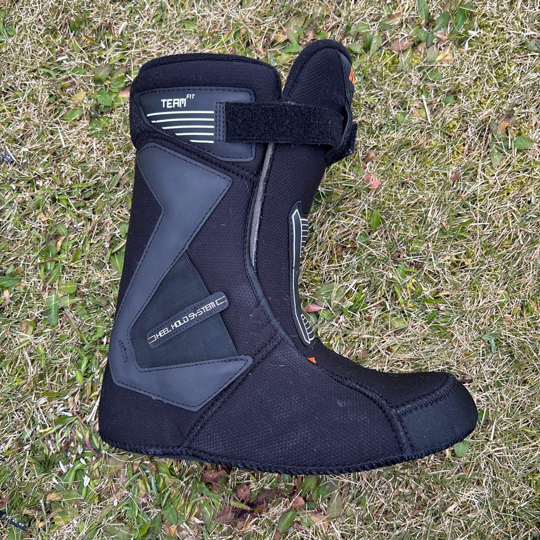 20-21 THIRTYTWO LASHED DIGGERS スノボーブーツ