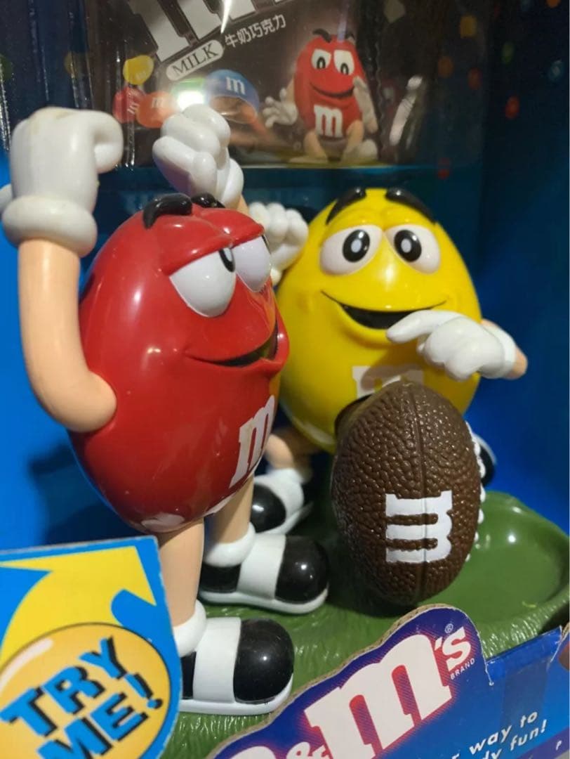 M&M's Puntin' Pals キャンディディスペンサー