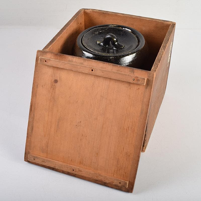 茶道具　芳幽軒　加藤石春作　黒楽水指　時代箱付　V　R9345