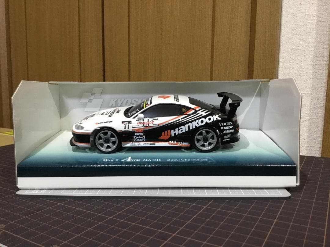 ミニッツ　 フォーミュラⅮ　Silvia　S15ボディ・シャシーセット （新品）