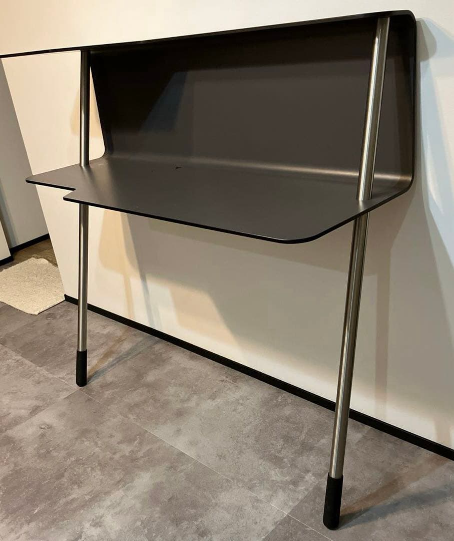 MOX(スイス製) グレー パソコンデスク　シンプルデザイン　壁掛け式