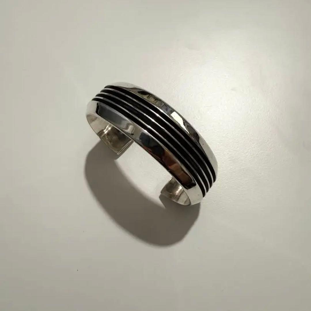 トムホーク TOM HAWK シルバーバングル ナバホ