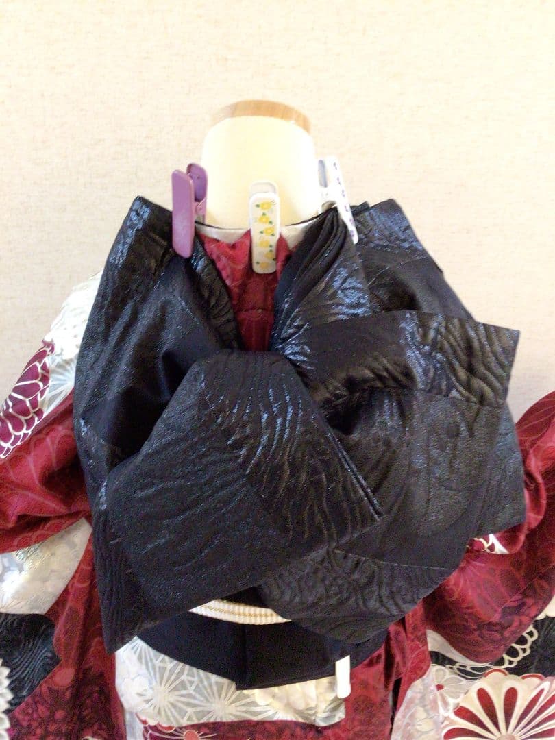 中村里砂　人気のエンジ　振袖セット