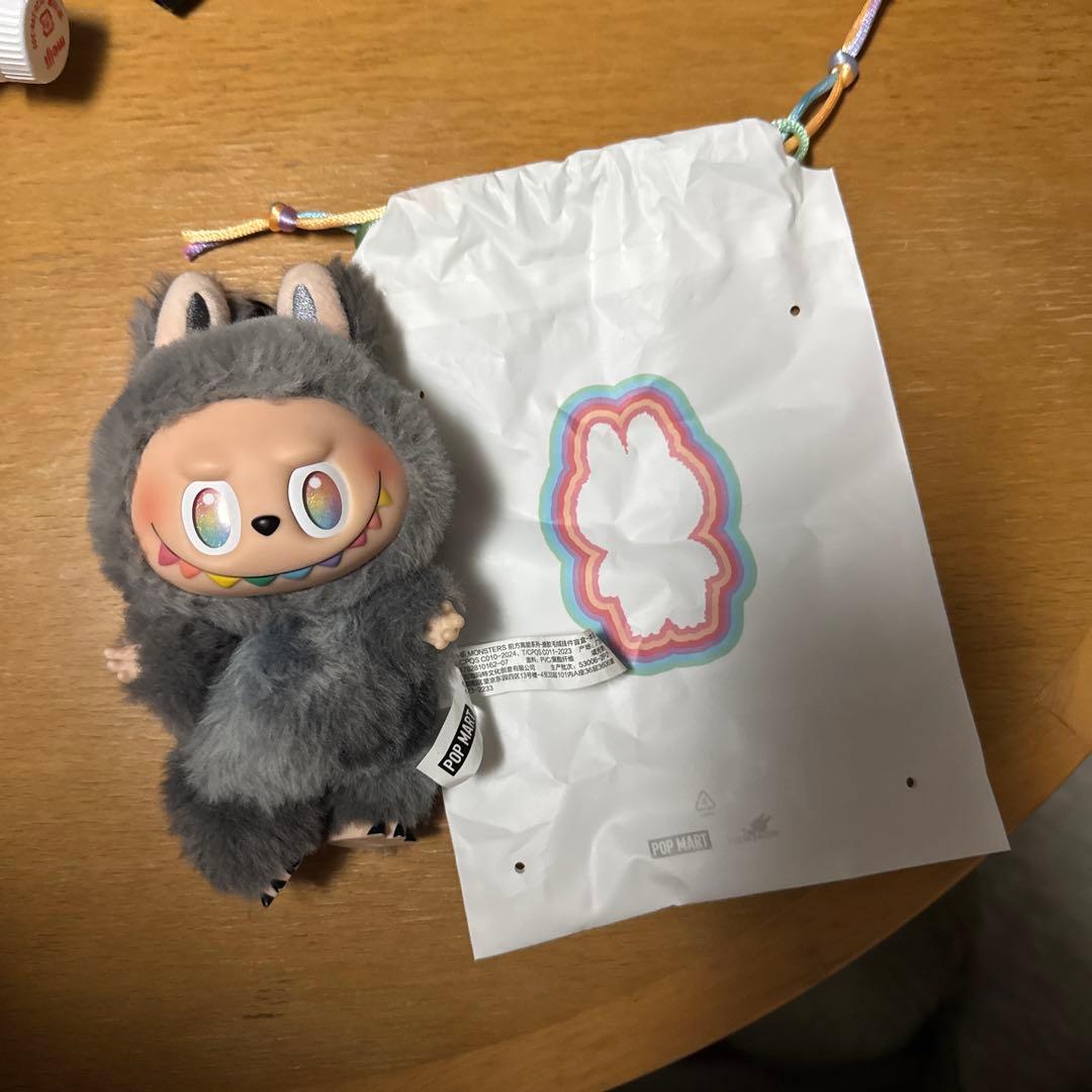 正規品「確実」ラブブ　シークレット　箱キズあり カード無し