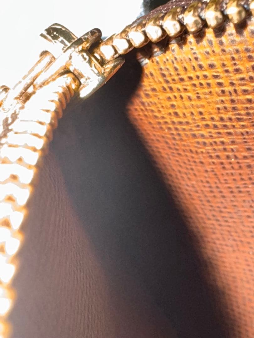 ケース　小銭入れ　丸型