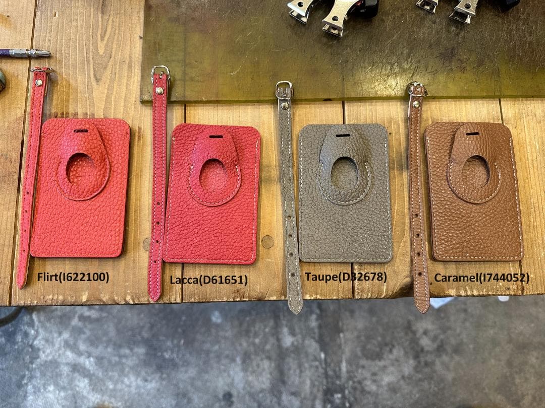 リモワ　ハンドル本革加工　イタリア　アドリアレザー