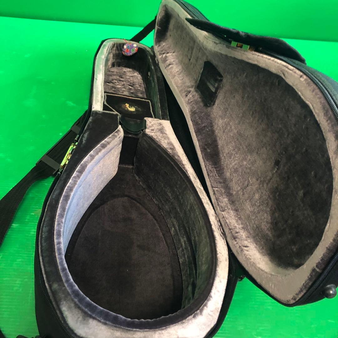 S.WATANABE 木製マンドリン 本体とケース付き 石浜ゆき氏為謹作