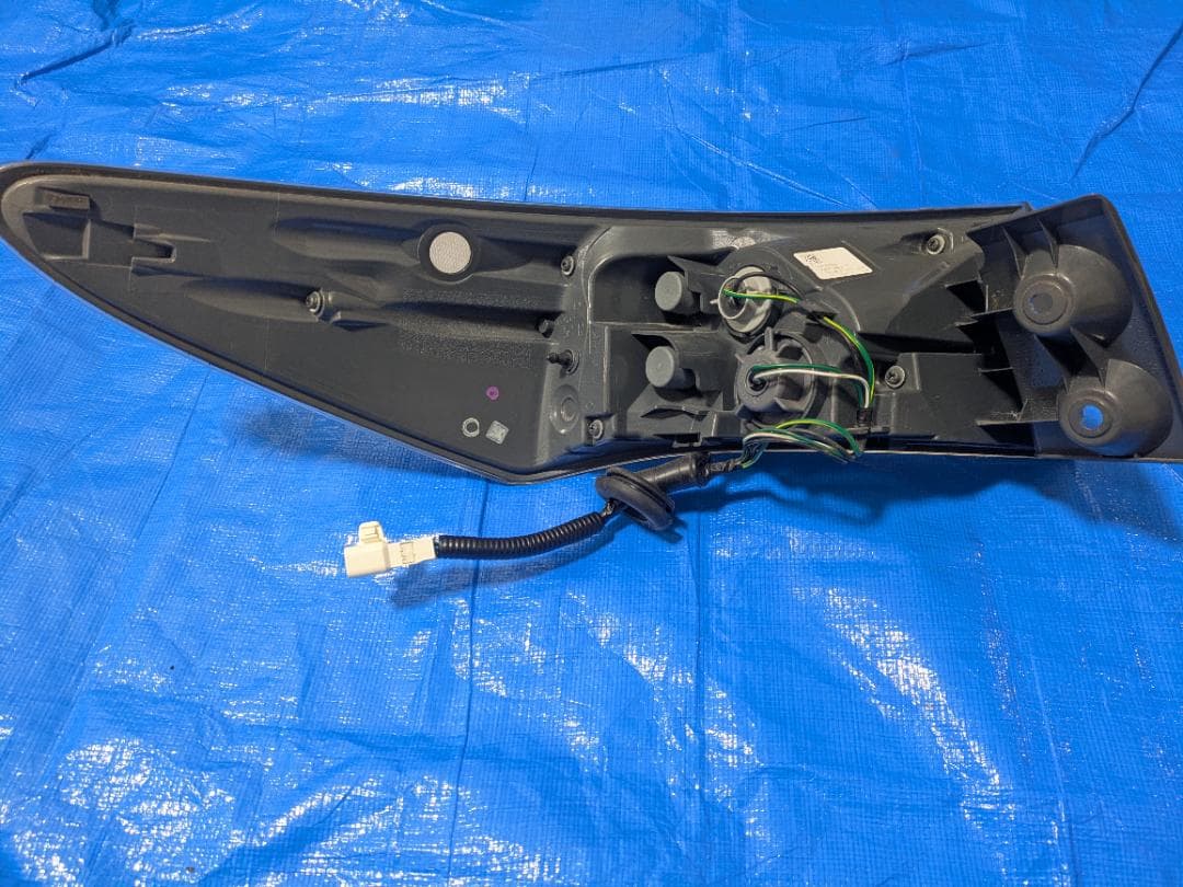 60ハリアー前期 純正テールランプ