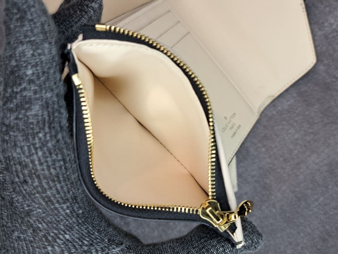 ルイヴィトン　 M80300 ポルトフォイユ・ポンヌフ コンパクト