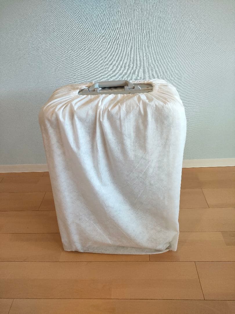 ビリー 新品未使用　キャリーケース　メルセデスベンツ　カバー付