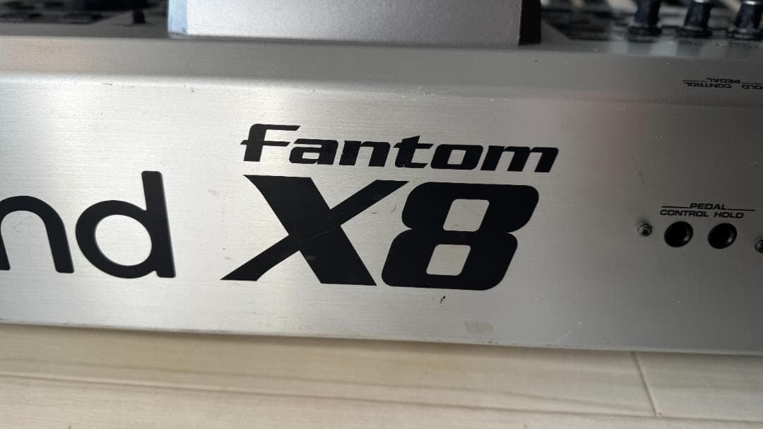 Roland Fantom X8 ｜88鍵｜ピアノタッチ｜要修理｜現状渡し