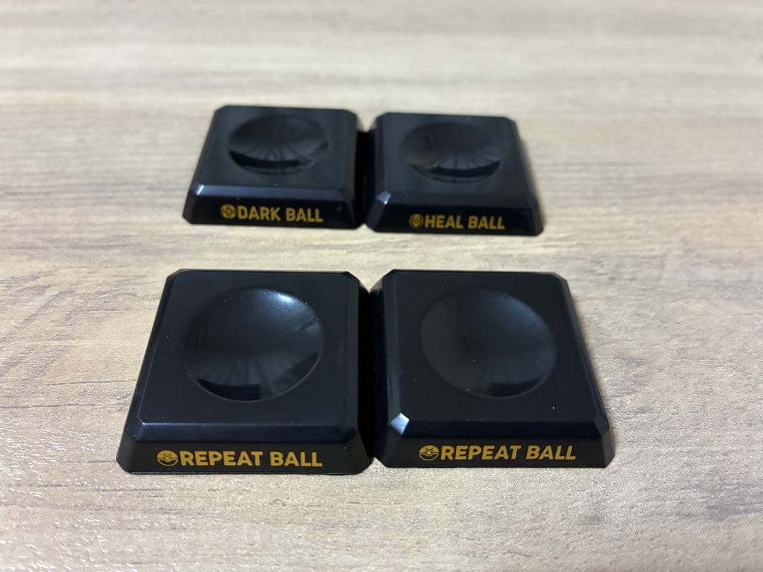 ジムバッジ&モンスターボール廃盤品【ポケモングッズまとめ売り】※バラ売り不可