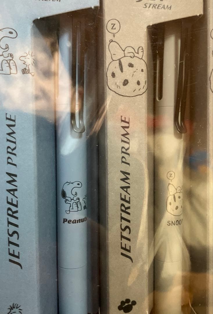 年末値下げ　ジェットストリーム3色　スヌーピー柄2本セット