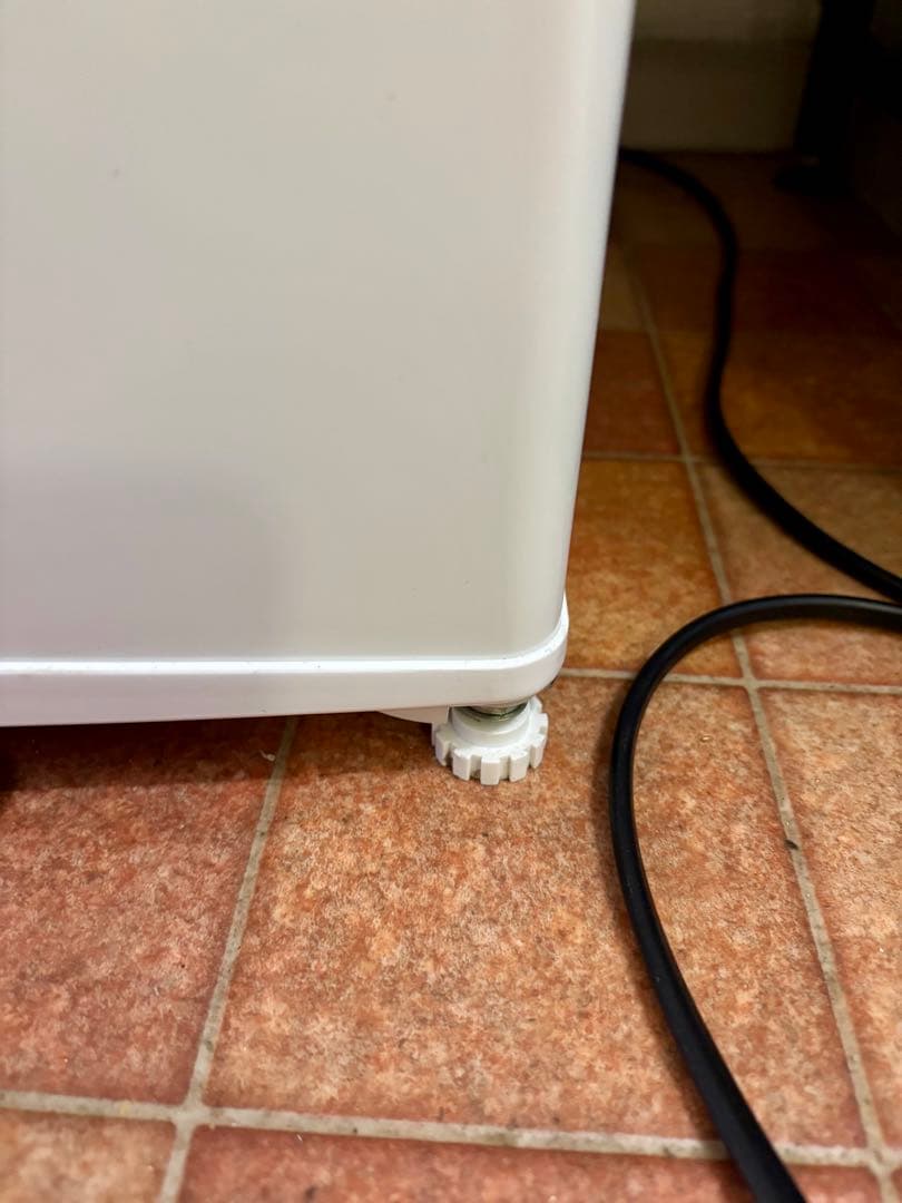 山善YAMAZEN 31L 小型冷凍庫 コンパクト セカンド 一人暮らしホワイト