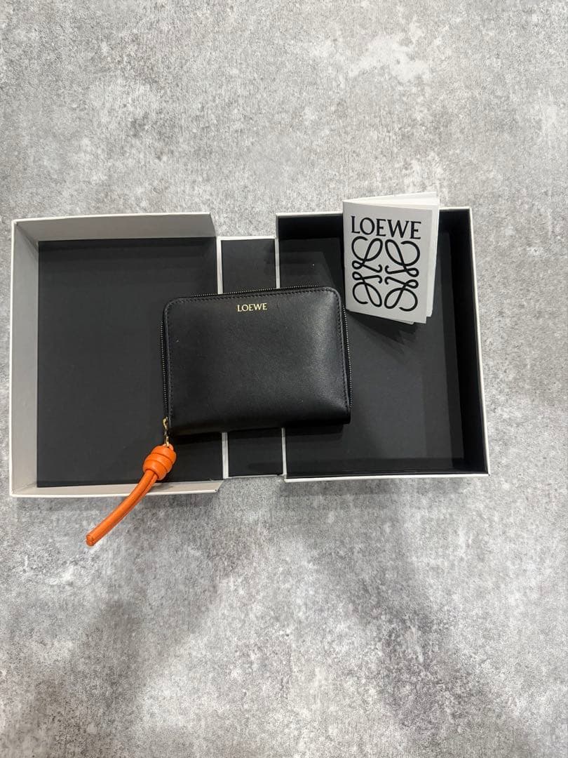 LOEWE レザーケース ブラック