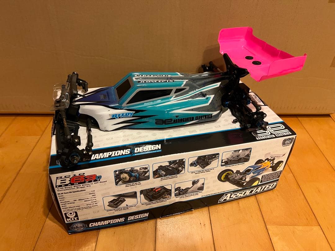 Associated RC10 B6.3D アソシエイテッド