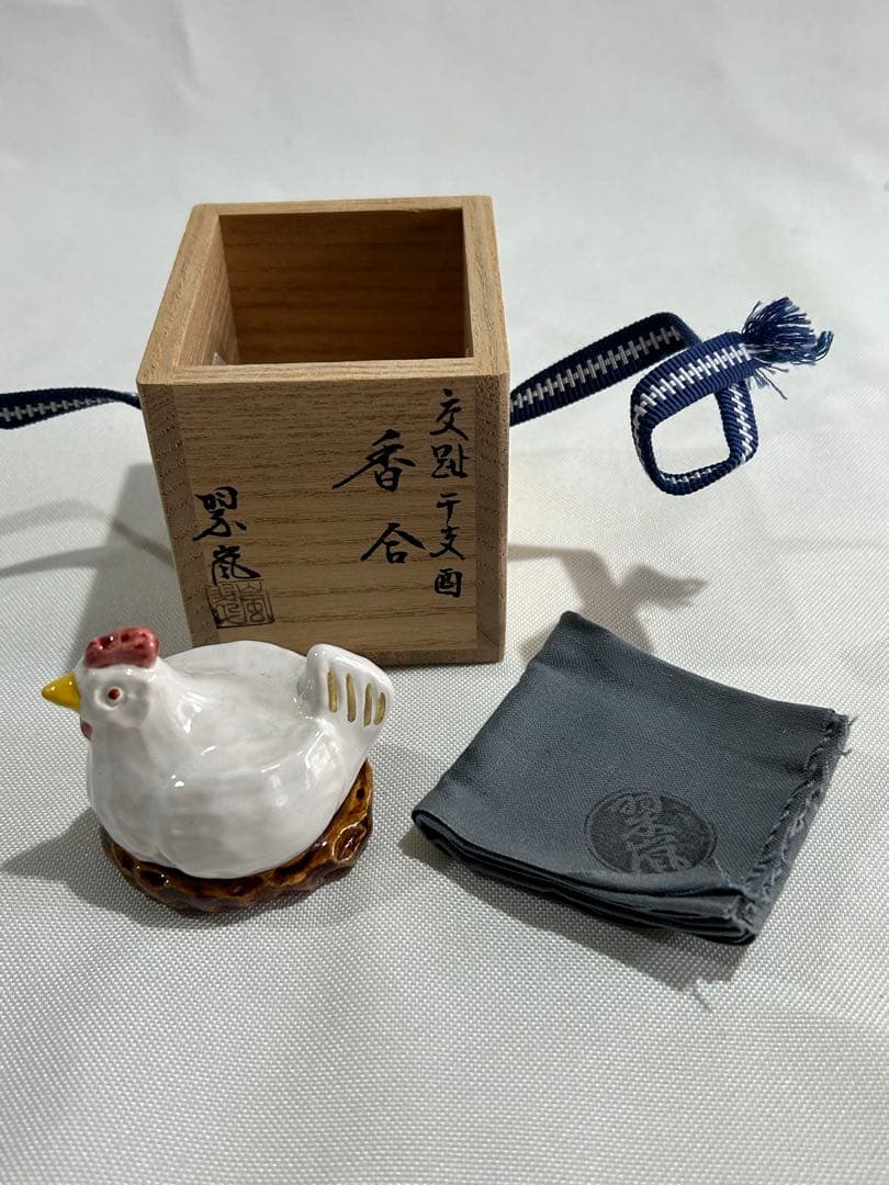 中村翠嵐作　鶏型 香合木箱付き
