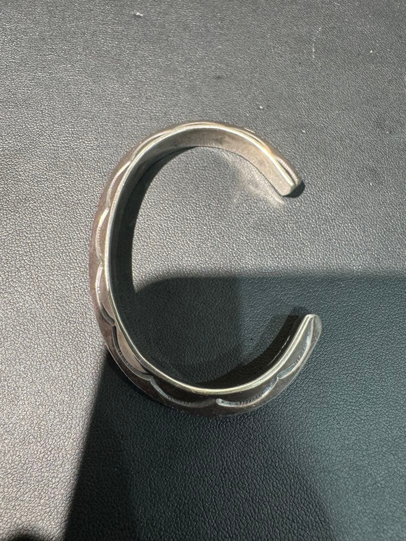 Tahe ナバホ族 バングル スタンプワーク インディアンジュエリー