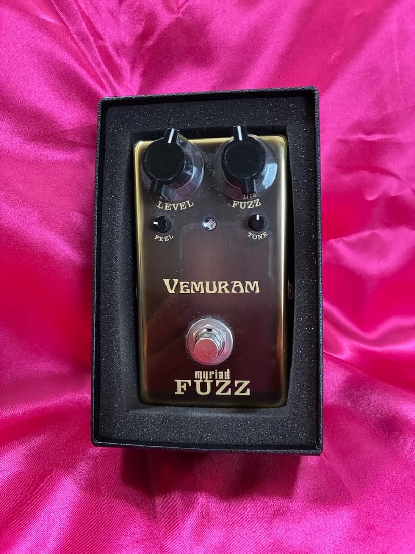 （美品：元箱付き）VEMURAM myriad FUZZ ギターエフェクター