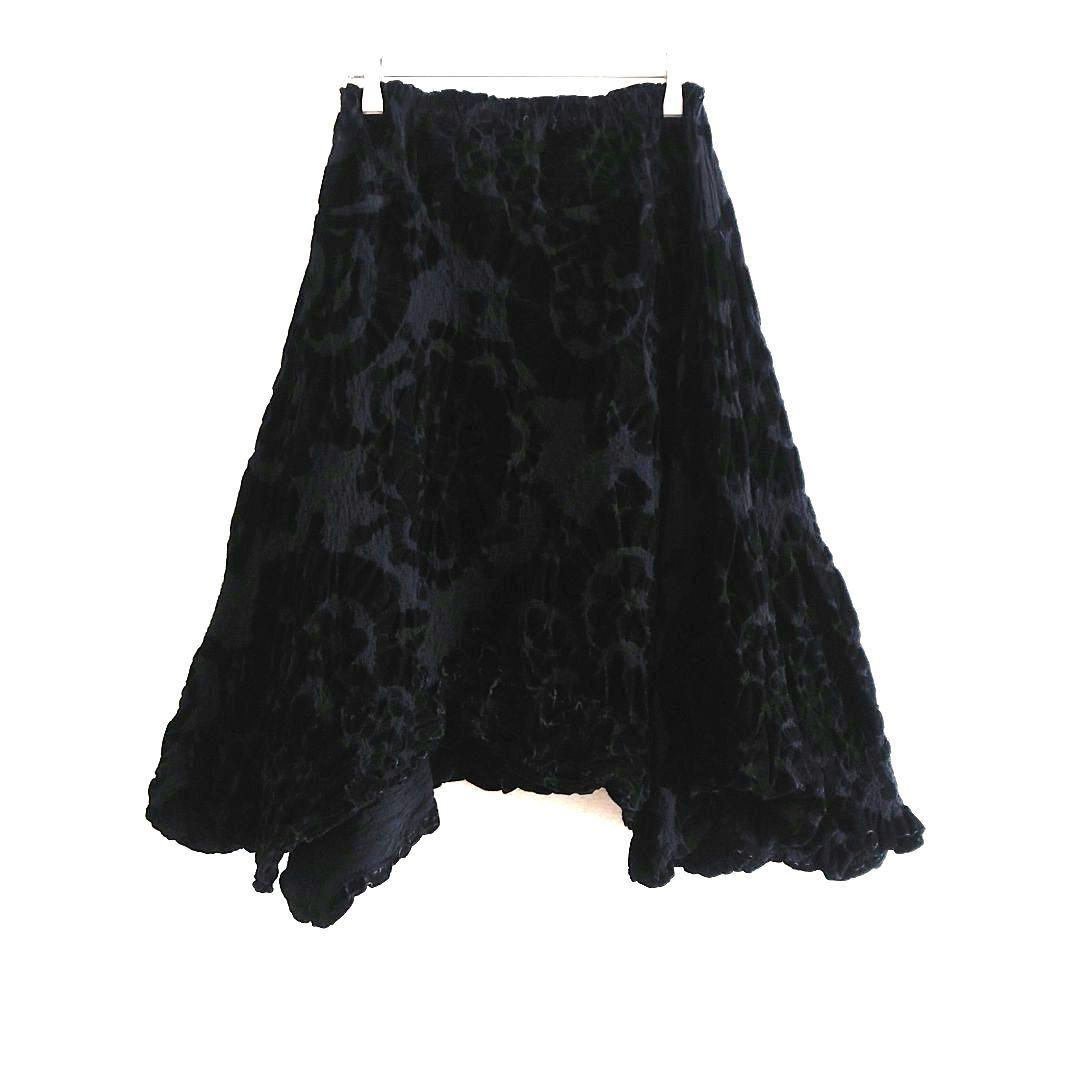 o ミー イッセイミヤケ スカート 立体 花柄 アシメ ベロア風 変形 黒