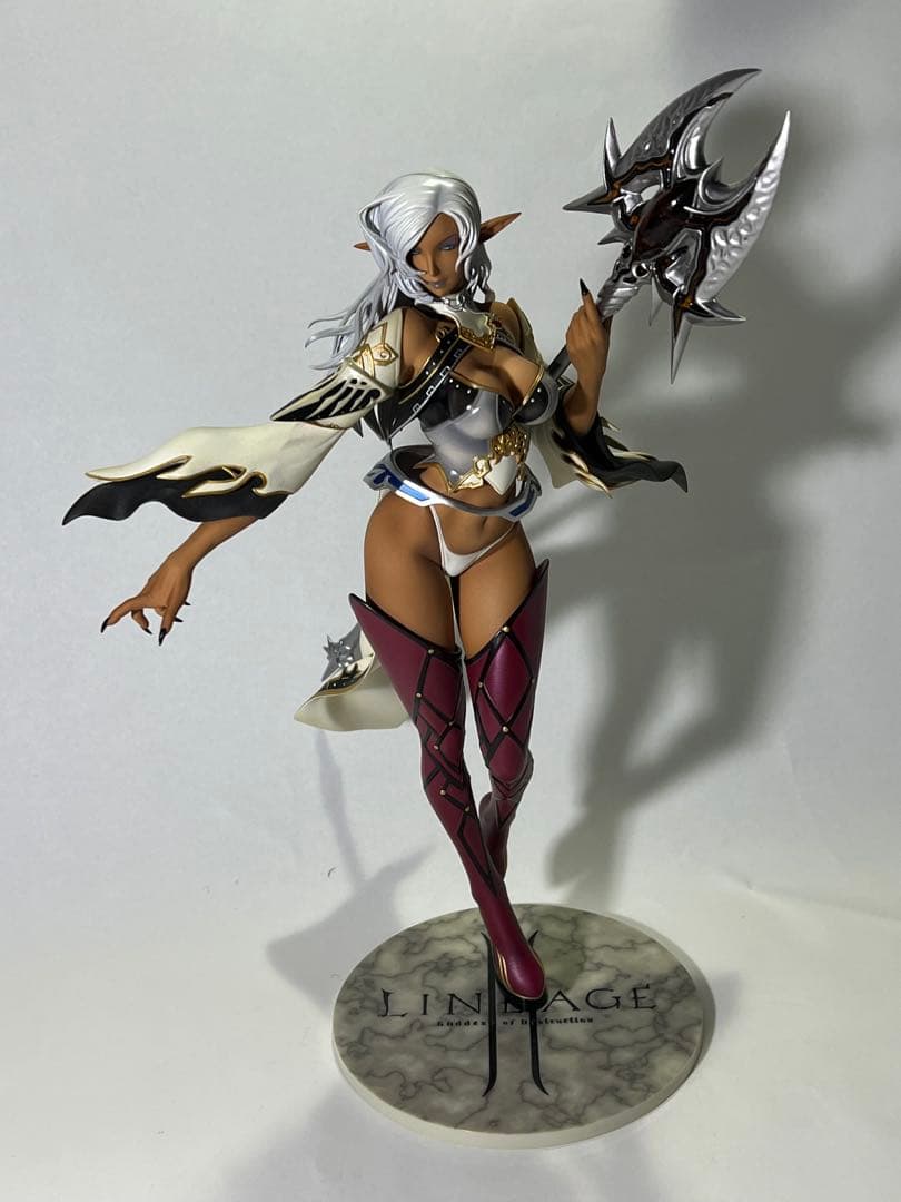 【訳あり】　リネージュⅡ 褐色　ダークエルフ　フィギュア