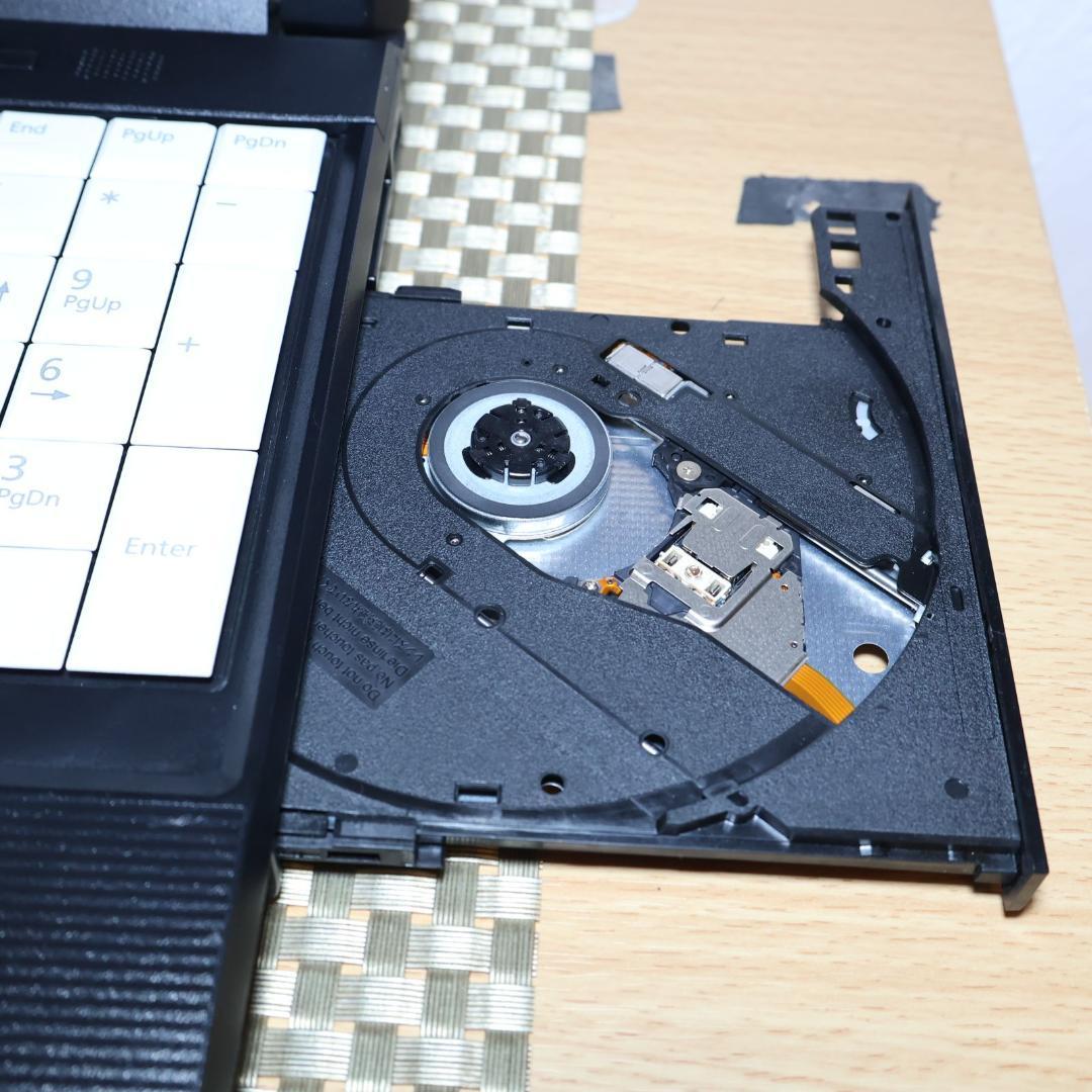 Win11公式対応10世代i5/メ8/新品SSD/DVD/無線/カメラ/HDMI