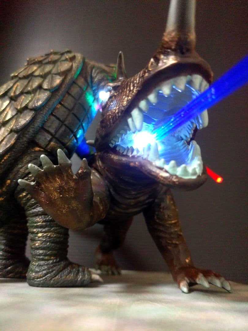 ガメラ対バルゴン