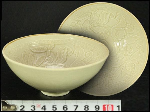 中国美術 白磁 花紋 碗(HA519)