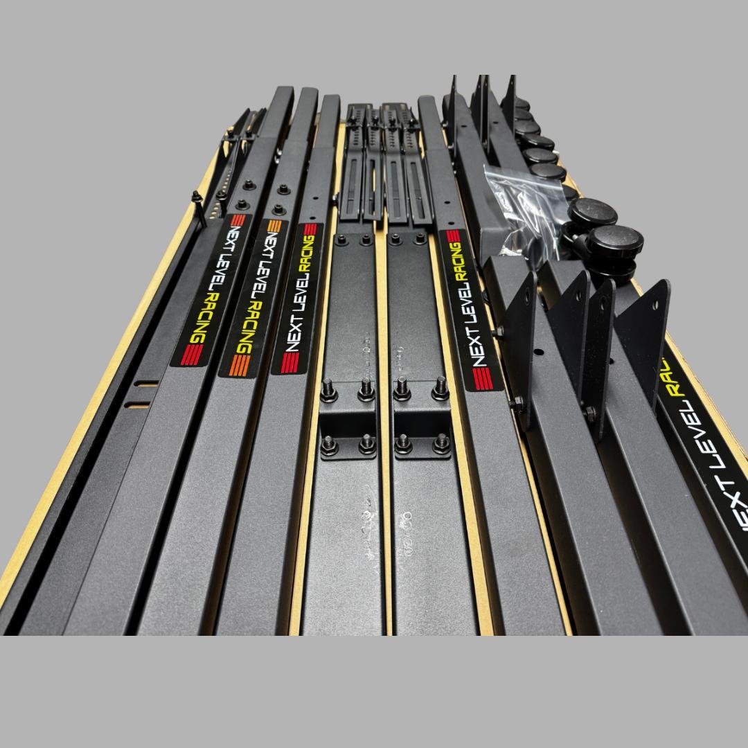 Next Level Racing トリプルモニタースタンド