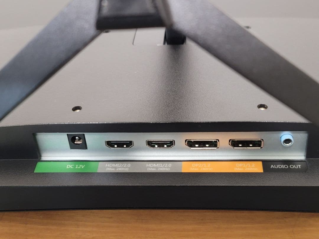 美品　Z-EDGE UG27P 240hz 27インチゲーミングモニター