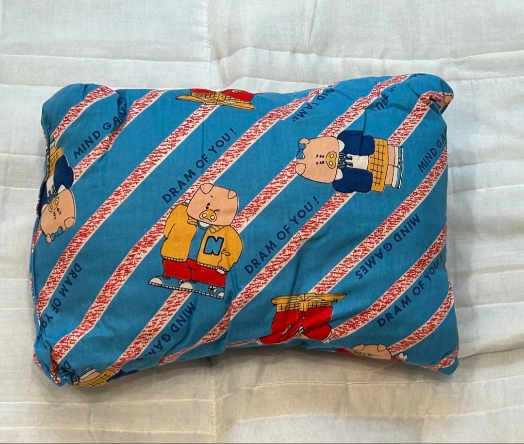 【ほぼ未使用】　CITY BOYS 肌がけ枕セット×2クッション×1