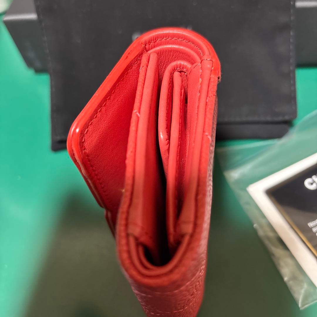 CHANEL CCフィリグリー キャビアスキン三つ折り財布