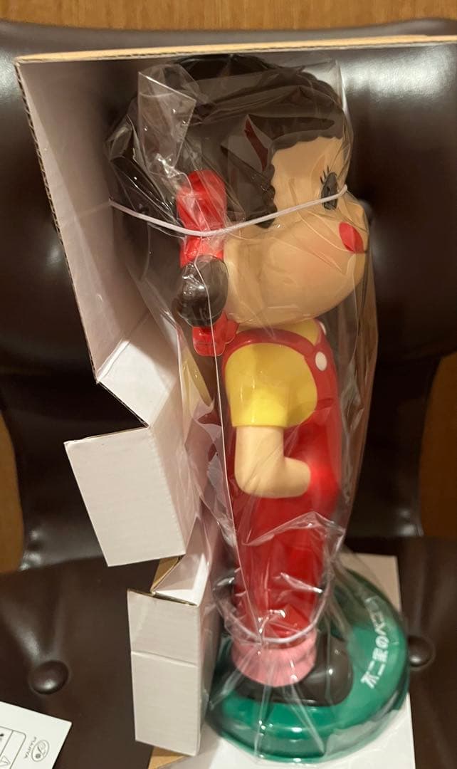 ペコちゃん フィギュア 約30cm