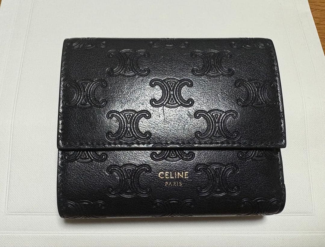 CELINE ブラックレザー三つ折り財布
