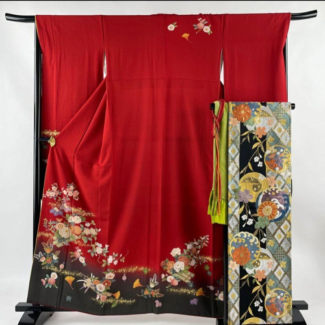 【美品】【振袖フルセット】花筏 箔散らし 金糸 刺繍 赤 正絹
