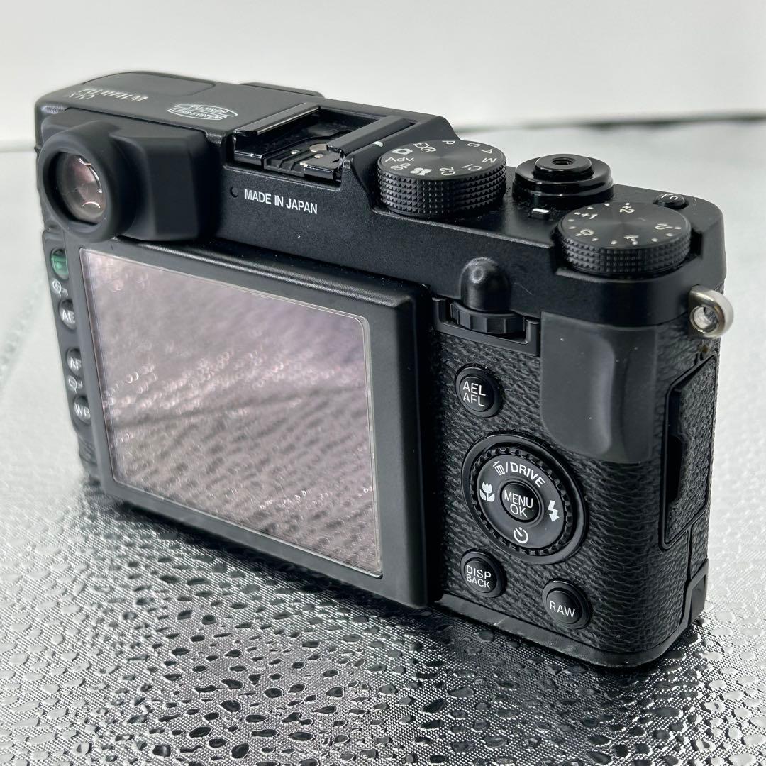 ■美品 Fujifilmフジフィルム X10