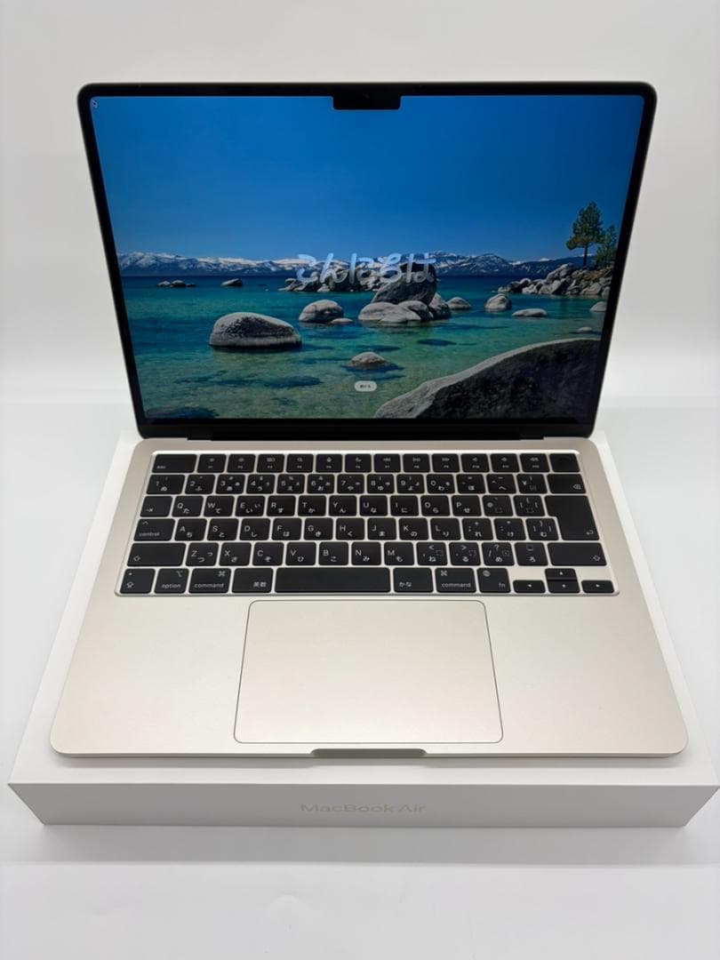 【美品】MacBook Air M2 8GB / 256GB スターライト