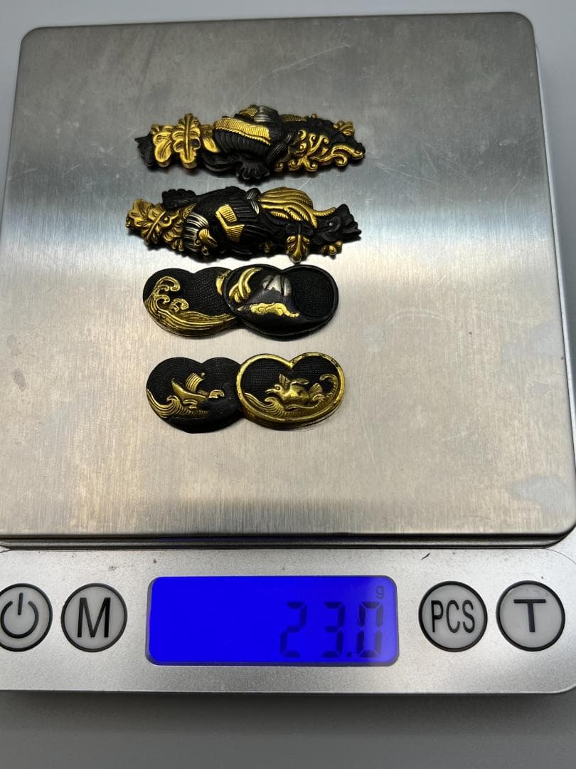 【海】江戸明治金工　鳳凰山水図　金目　手彫　目貫　４点　金銀象嵌　骨董品　元箱付