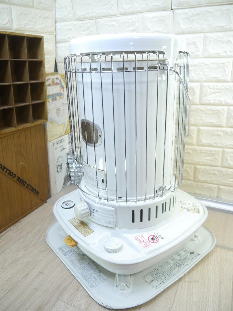 送料無料◆2014年◆コロナ　ホワイト石油ストーブ 手動ダイヤル式