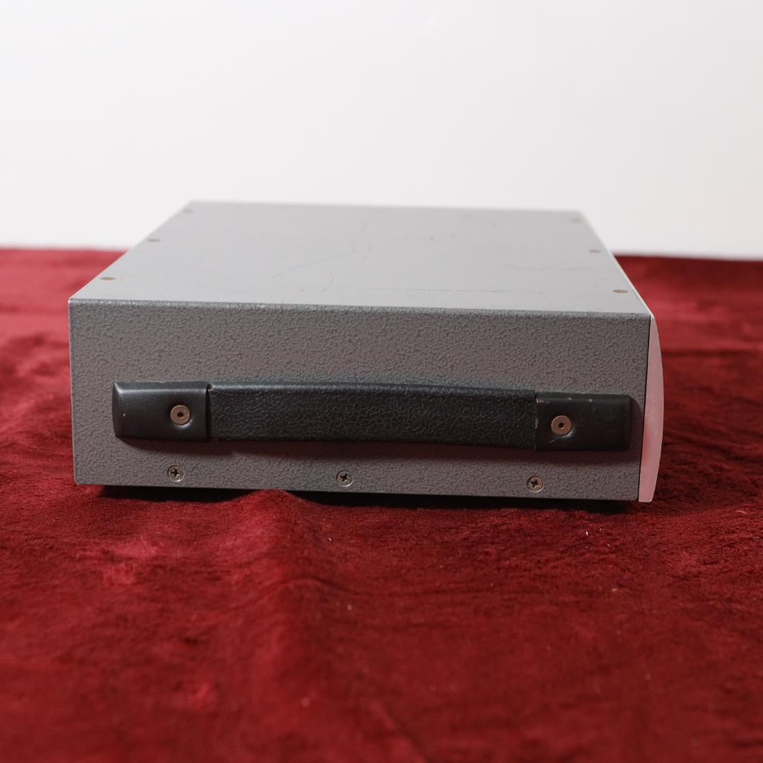 【8759】 AMPEG PORTABASS 250 小型アンプヘッド